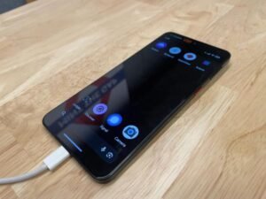 under-pressure-ledger-unveils-plan-to-turn-its-crypto-hardware-wallet-into-a-smartphone