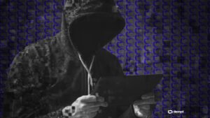 scammer-lost-$4.8m-in-bitcoin-to-tampered-ledger-wallets:-chainalysis