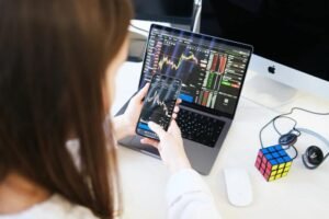 bitcoin-risk-management-grows-more-popular-as-the-‘just-bet-on-price’-era-fades