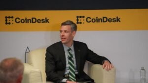 occ’s-final-rule-to-start-fresh-in-weighing-stablecoin-rewards-against-genius-act-ban