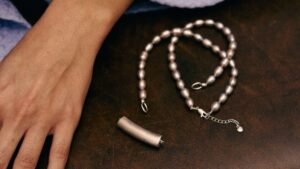 nirva-raises-$33m-for-a-pendant-that-only-listens-to-you