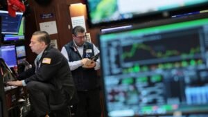 strategy,-strive-face-balancing-act-between-bitcoin-buying-and-preferred-stock-dividends