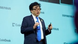 tom-lee-sees-$2-trillion-wealth-transfer-fueling-crypto-demand-as-bitmine-buys-more-ether